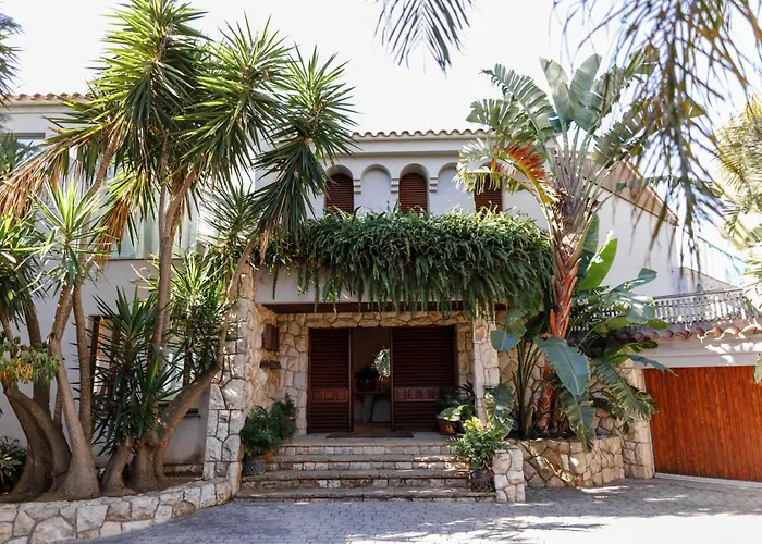 Luxurious Villa La Paz: Beach, Port Aventura Golf